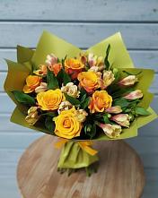 Букет цветов из:  Альстромерии и Розы в Поселок совхоза Буденновец