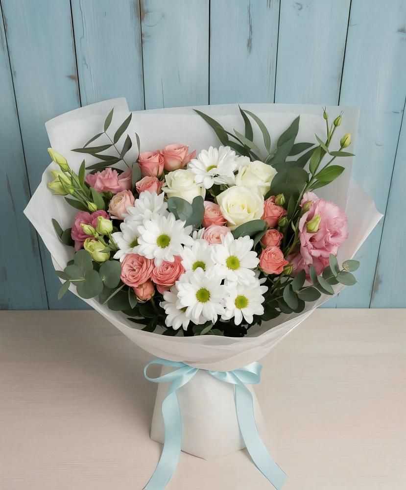 Букет цветов из: Розы, Лизиантусы и Хризантемы в Поселок совхоза Буденновец