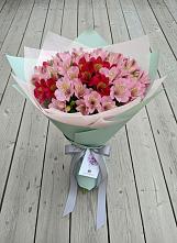 Букет цветов из:  Альстромерии в Поселок совхоза Буденновец