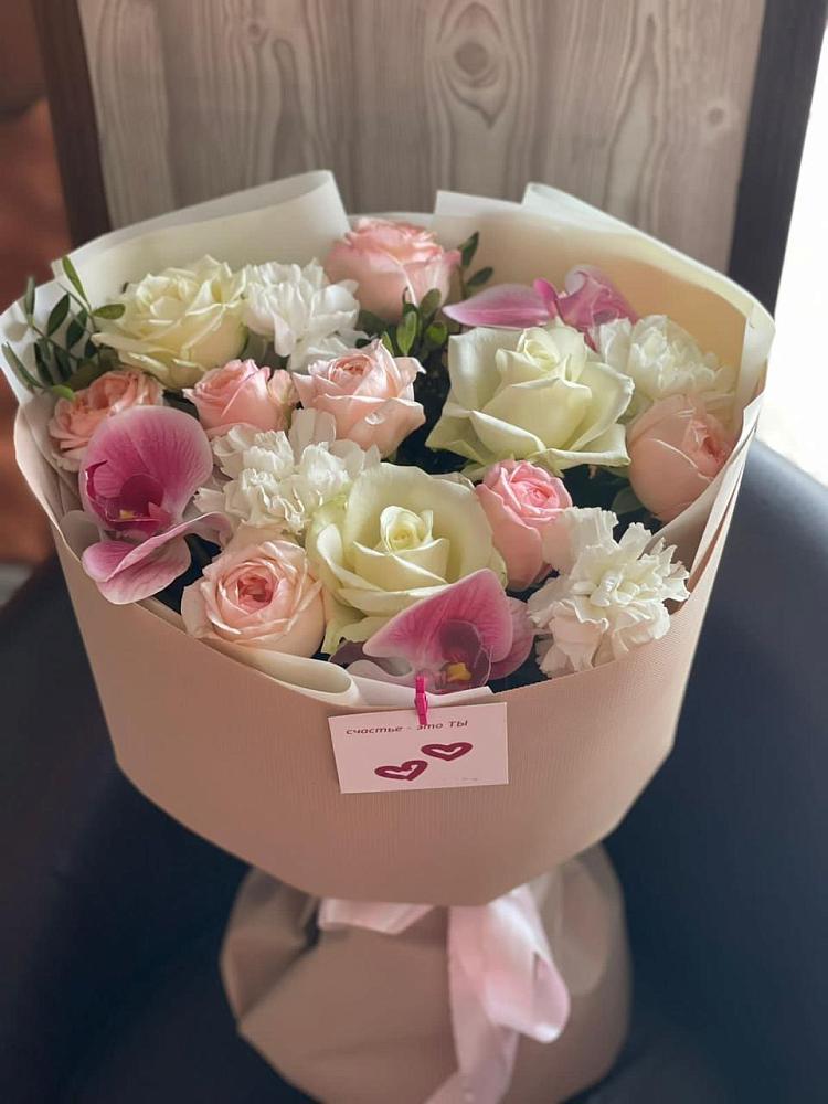 Букет цветов из: Орхидеи, Розы и Гвоздики в Поселок совхоза Буденновец