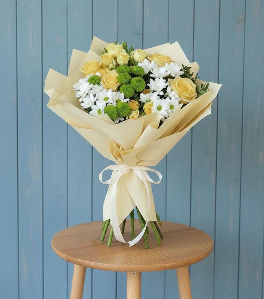 Букет цветов из: Хризантемы и Розы в Поселок совхоза Буденновец