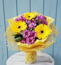 Букет цветов из:  Хризантемы и Герберы в Поселок совхоза Буденновец