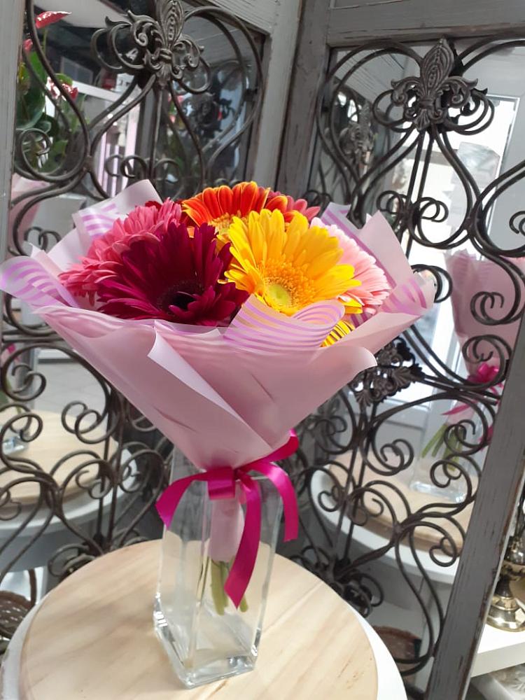 Букет цветов из: Герберы в Поселок совхоза Буденновец