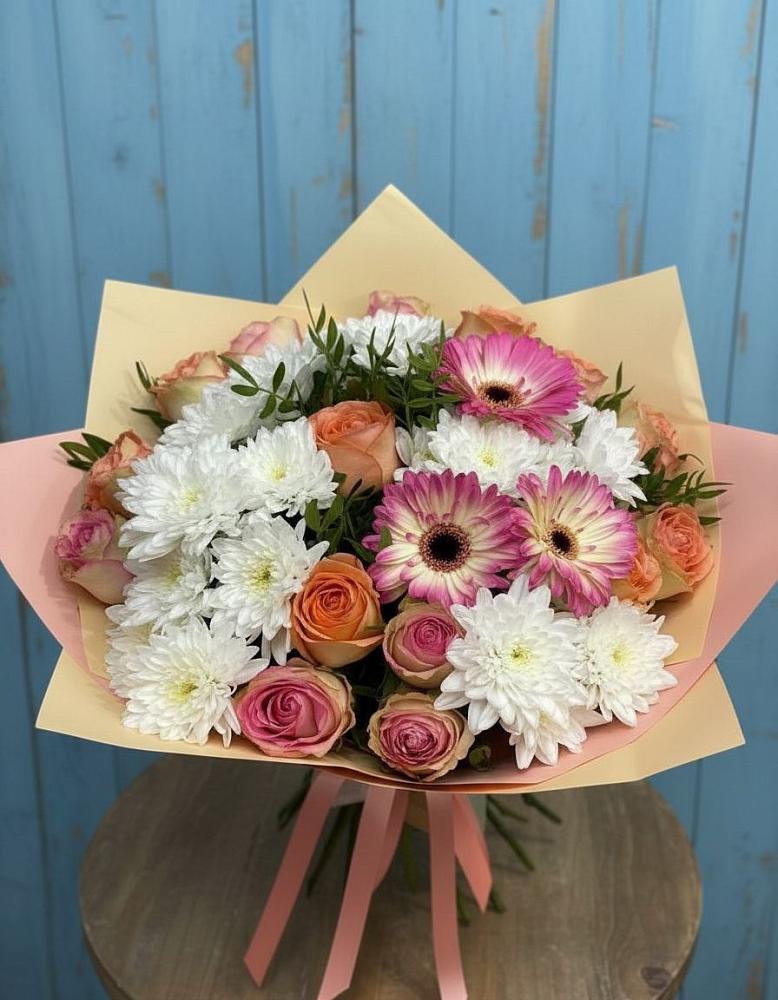 Букет цветов из: Розы, Герберы и Хризантемы в Поселок совхоза Буденновец