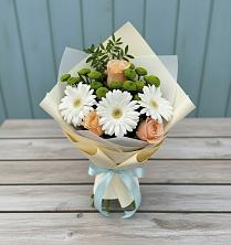 Букет цветов из:  Герберы, Розы и Хризантемы в Поселок совхоза Буденновец