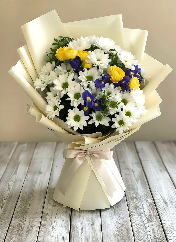 Букет цветов из: Ирисы, Хризантемы и Розы в Поселок совхоза Буденновец