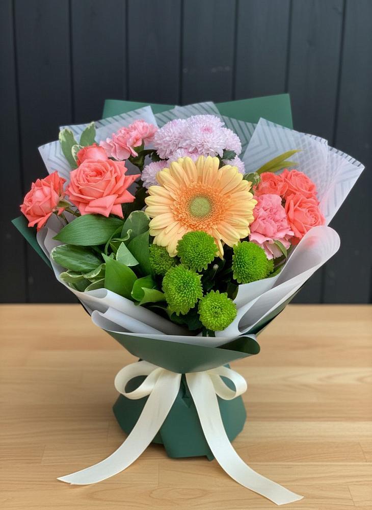 Букет цветов из: Гвоздики, Розы, Герберы и Хризантемы в Поселок совхоза Буденновец