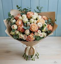 Букет цветов из:  Альстромерии и Розы в Поселок совхоза Буденновец