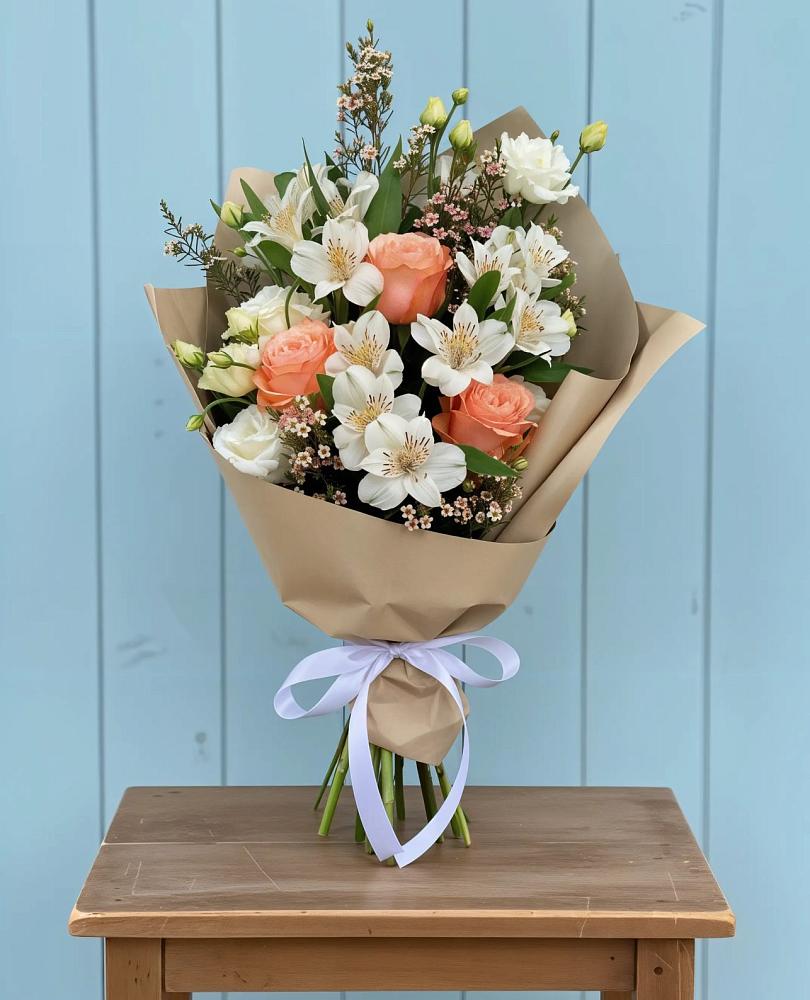 Букет цветов из: Альстромерии, Лизиантусы, Розы и Хризантемы в Поселок совхоза Буденновец