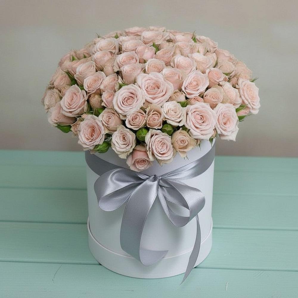 Цветочная композиция из Розы в шляпной коробке в Поселок совхоза Буденновец